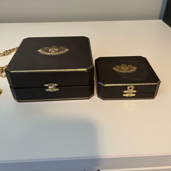 Juicy couture gold choker.And matching bracelet. With boxes. - Picture 5 of 11